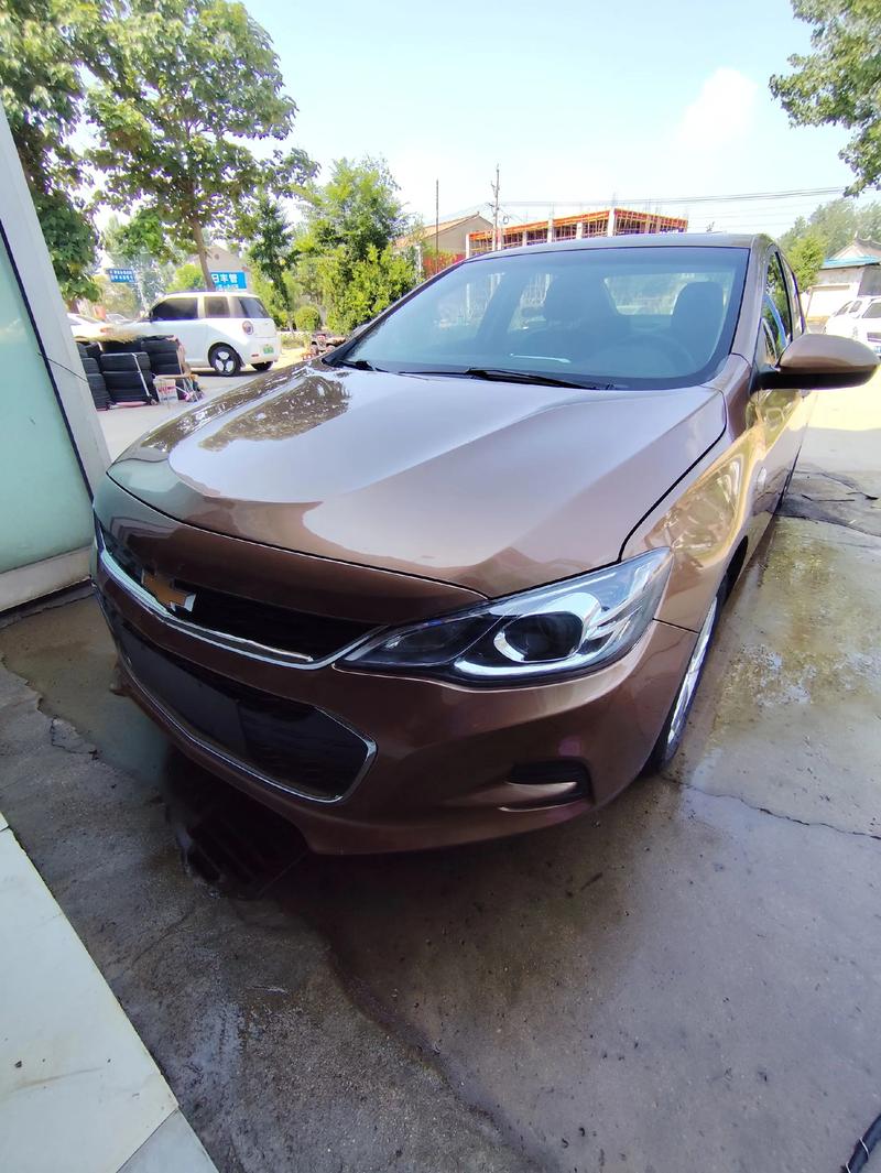 雪佛兰科沃兹油耗多少钱一公里(雪弗兰科沃兹油耗多少钱一公里)