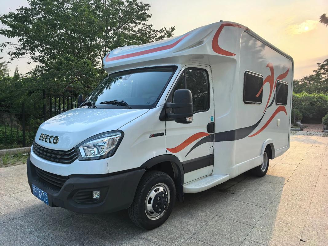 依维柯小型房车,依维柯小型房车联系电话多少