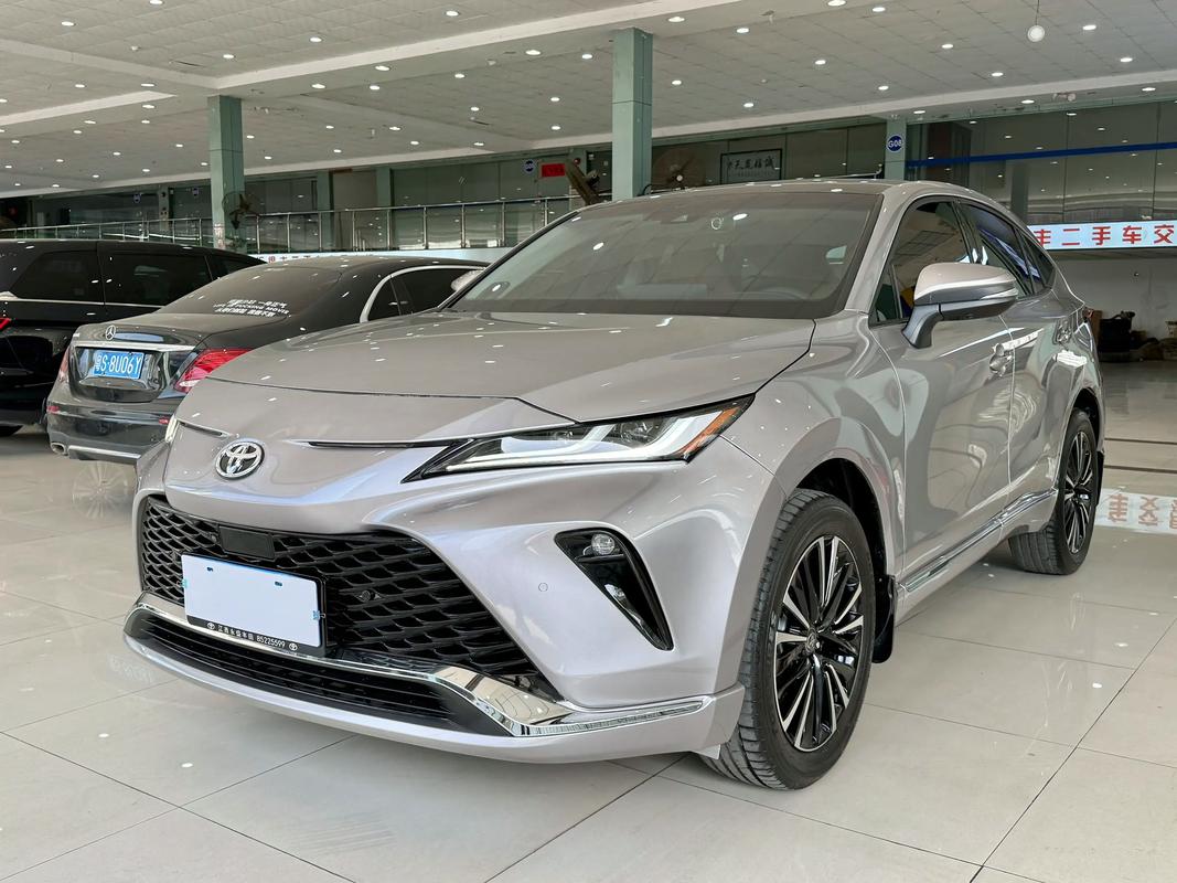 丰田威飒suv 丰田威飒suv后备箱怎么开